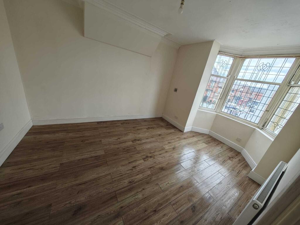 Main image of property: Dewsbury road, LS11