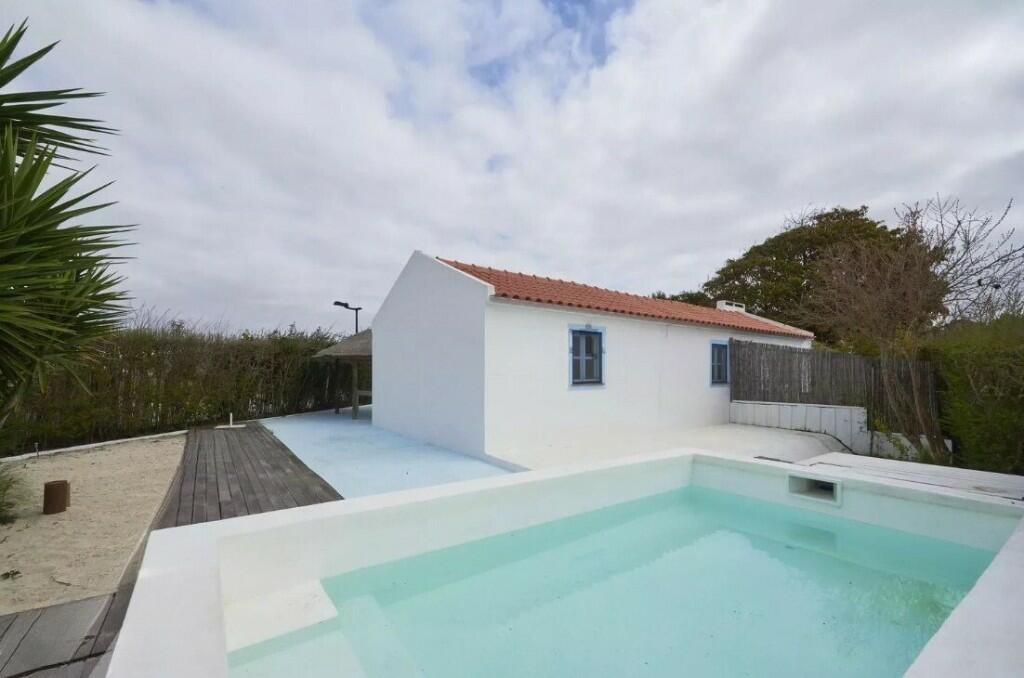 Main image of property: Carvalhal, Estremadura