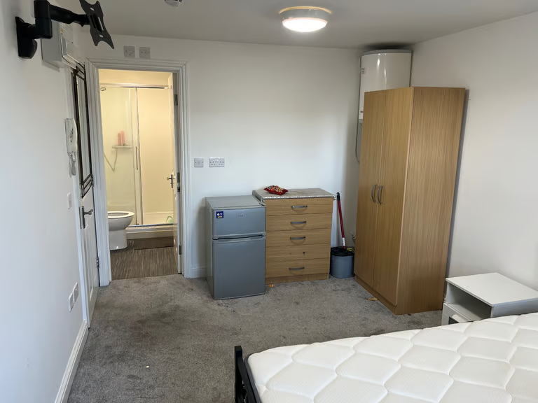 Additional property image - Upper Wickham Lane, Welling, Kent, DA16