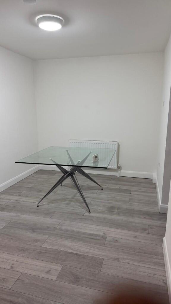 Main image of property: Ridgeview Close, Barnet, North London, EN5