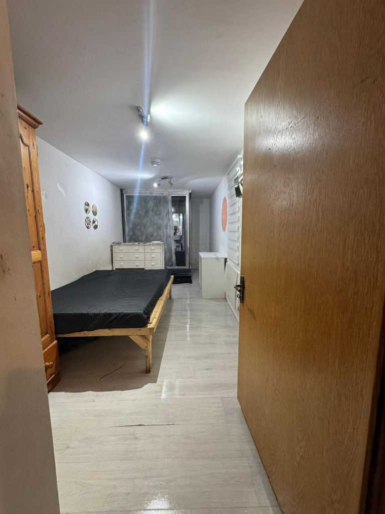 Main image of property: Thorpe Way, Cambridge, Cambridgeshire, CB5