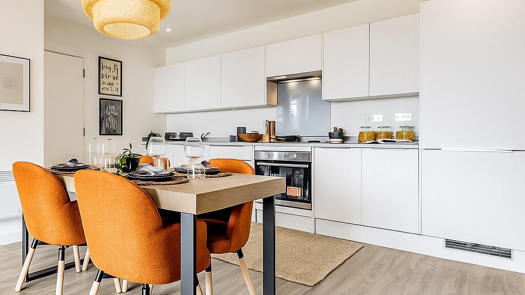 Main image of property: Gillingham Gate Road,  Gillingham, 
Kent, 
ME4 4SW