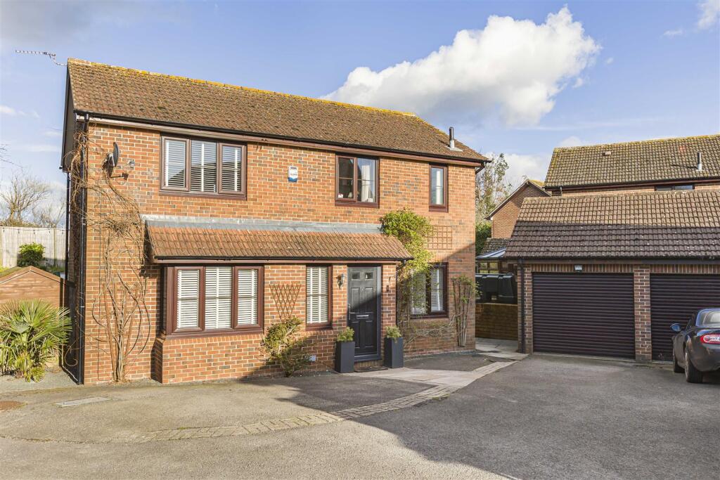 Main image of property: Sixpenny Lane, Chalgrove