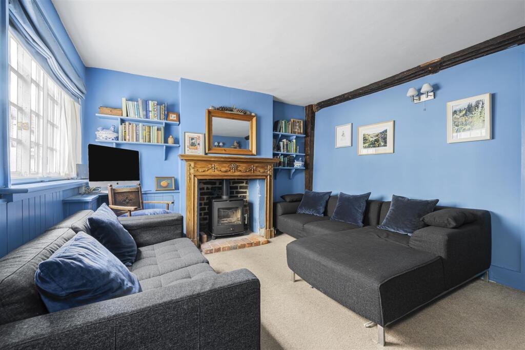Main image of property: High Street, Watlington