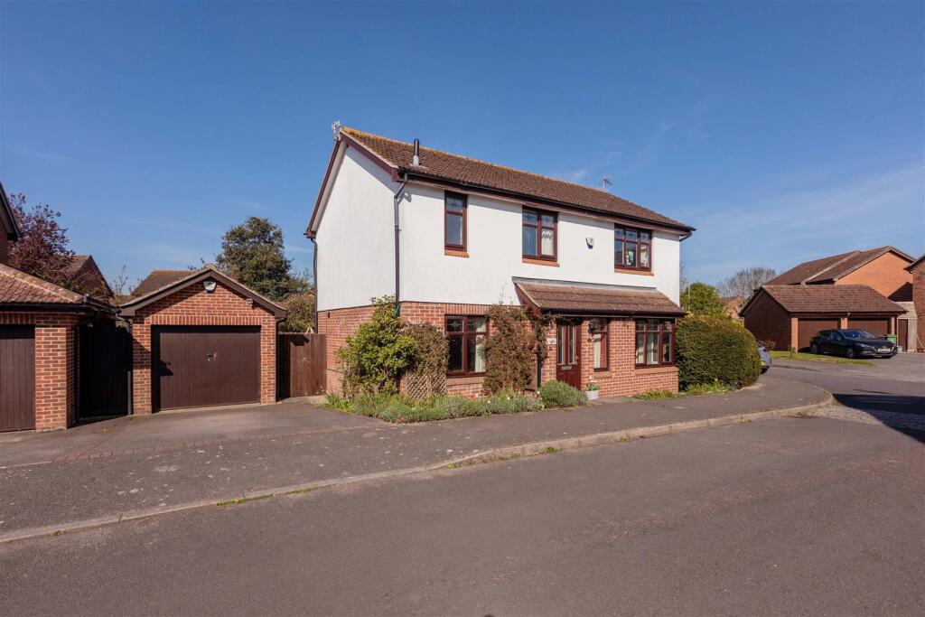 Main image of property: Sixpenny Lane, Oxford