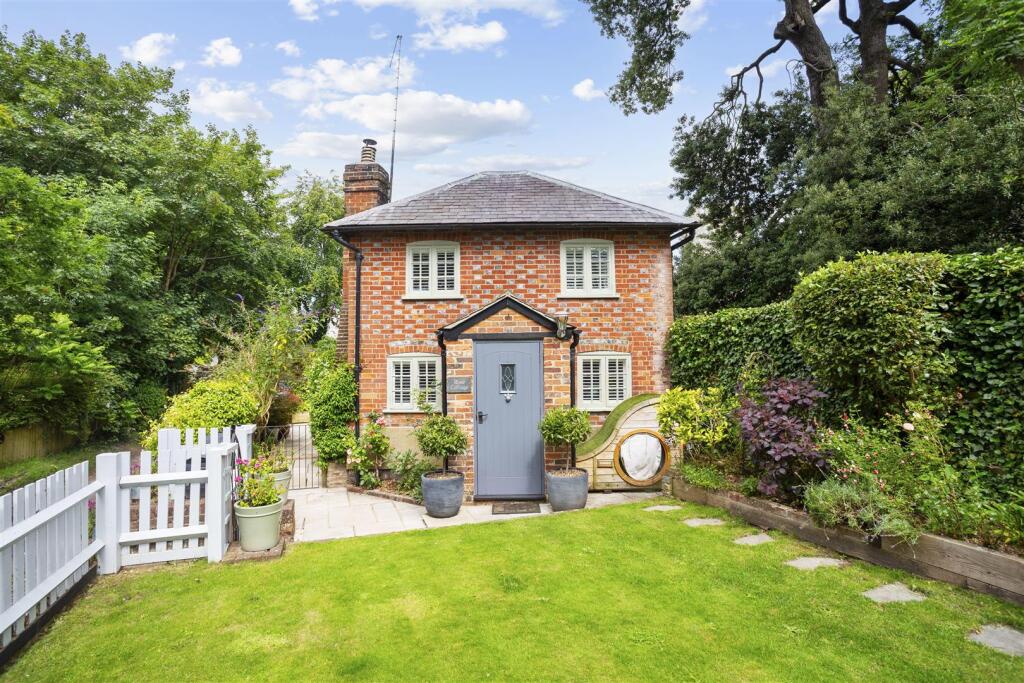 Main image of property: Church Lane, Lewknor