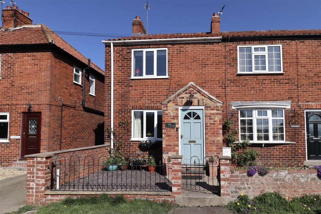 Main image of property: Murton, York