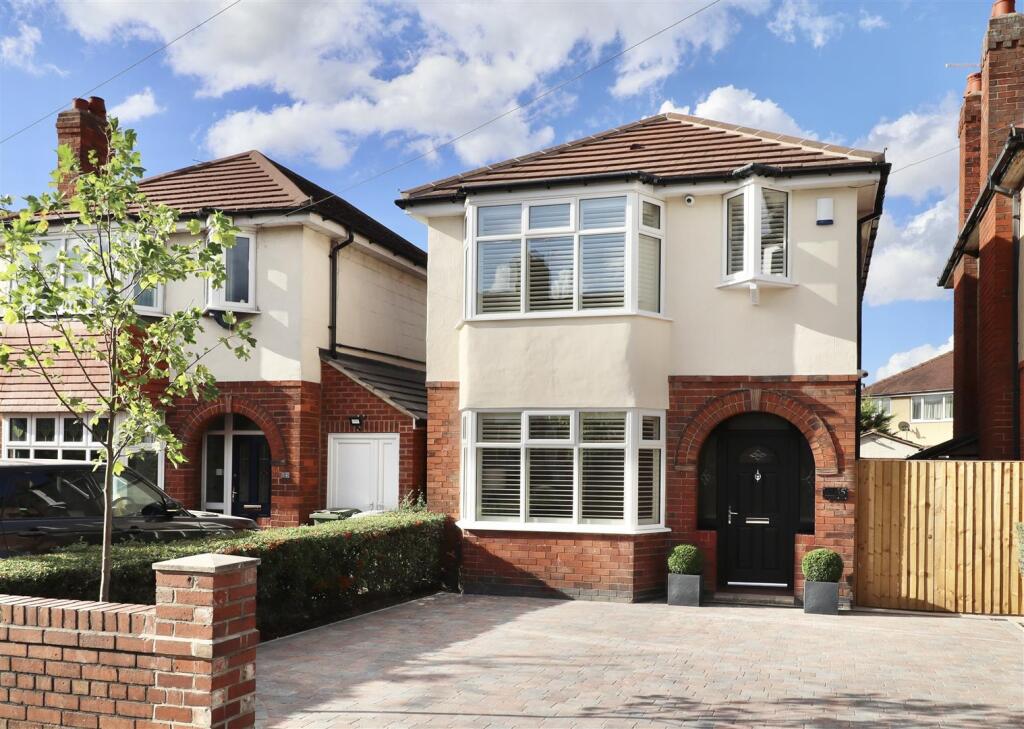 Main image of property: Hull Road, York