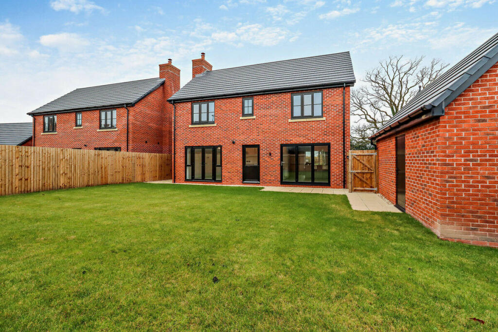 Additional property image - Alderwood Gardens, Aston, Nantwich