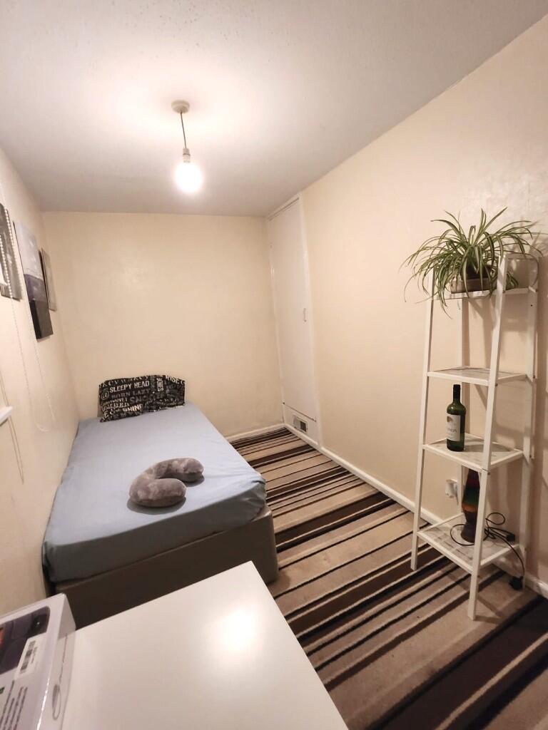 Additional property image - Kelsall Croft, Birmingham, B1