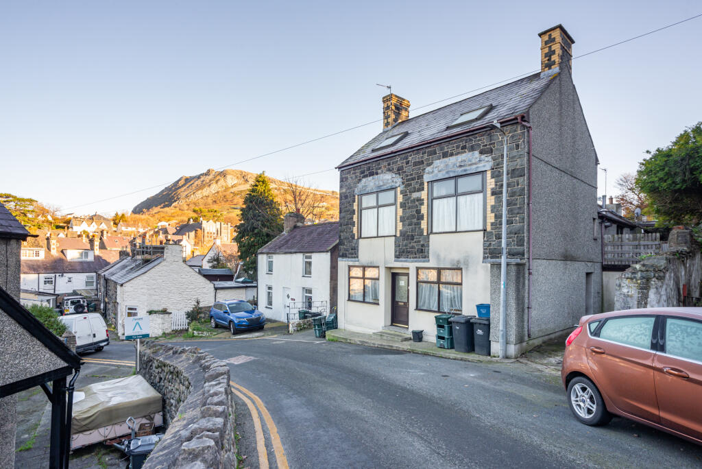 Main image of property: Bron Rallt & The Crafty Thing, Pen Y Bryn Road, Llanfairfechan, Conwy LL33 0TU