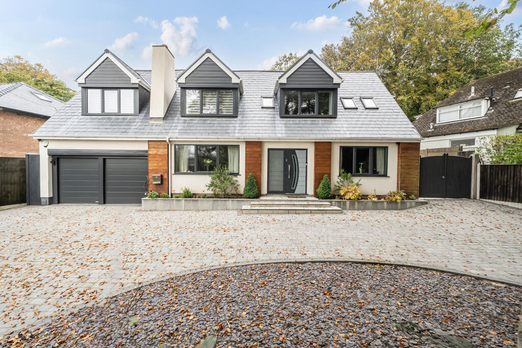 Main image of property: Woodside, 61 Ruff Lane, Ormskirk, Lancashire