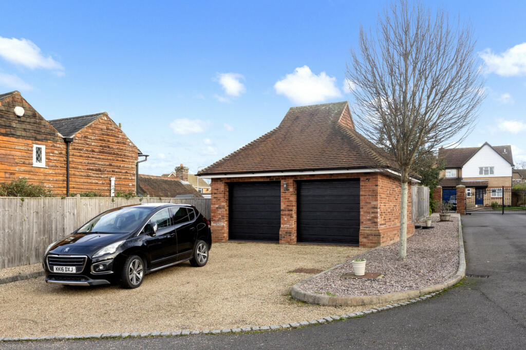 Additional property image - Oak Fields, Hailsham, BN27