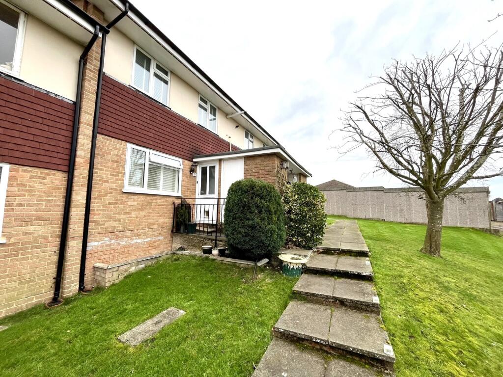 Main image of property: Leas Close, Chessington, Surrey. KT9 2EQ