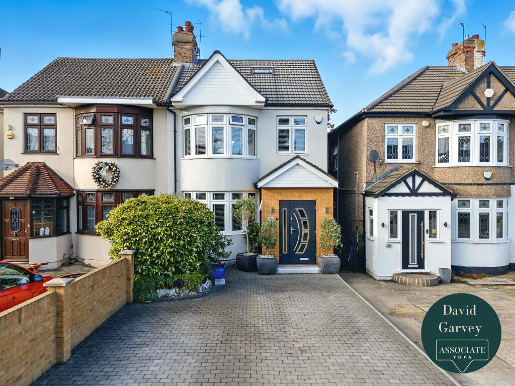 4 bedroom semi-detached house