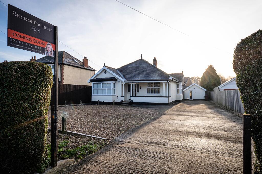 Main image of property: Holderness Road, Hull, HU9