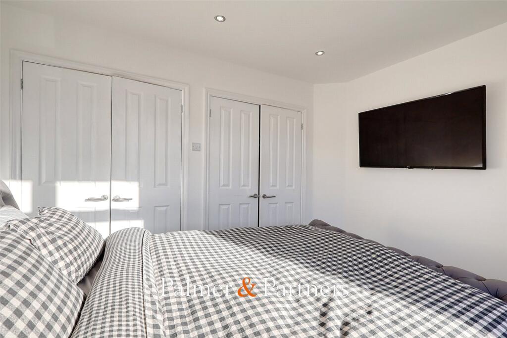Additional property image - Skinners Lane, Chelmsford, Essex, CM2