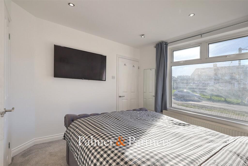 Additional property image - Skinners Lane, Chelmsford, Essex, CM2