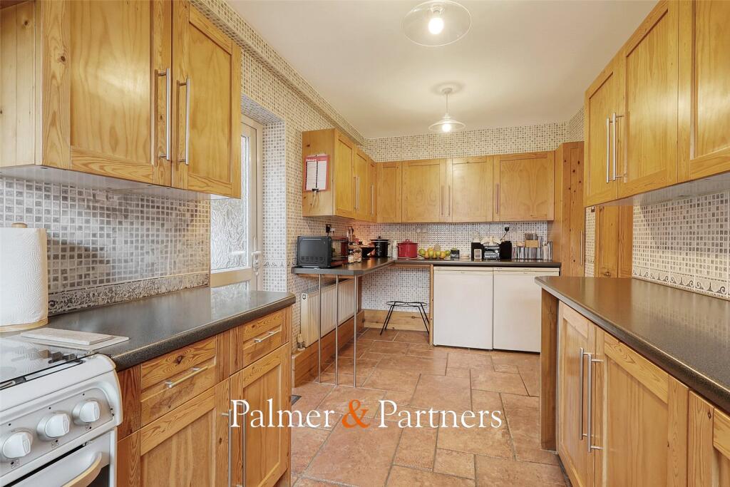 Additional property image - Falmouth Road, Springfield, Chelmsford, Essex, CM1