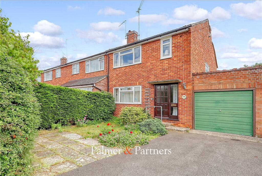Main image of property: Gloucester Avenue, Moulsham Lodge, Chelmsford, Essex, CM2
