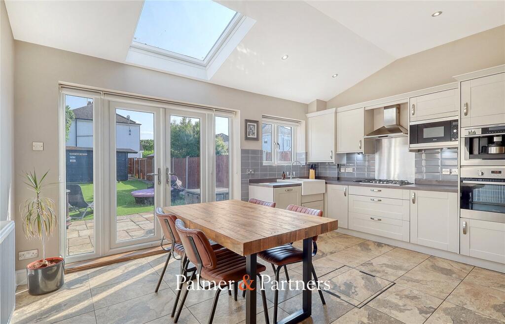 Main image of property: Loftin Way, Great Baddow, Chelmsford, Essex, CM2