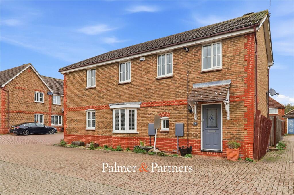 Main image of property: Portway, Chelmer Village, Chelmsford, Essex, CM2