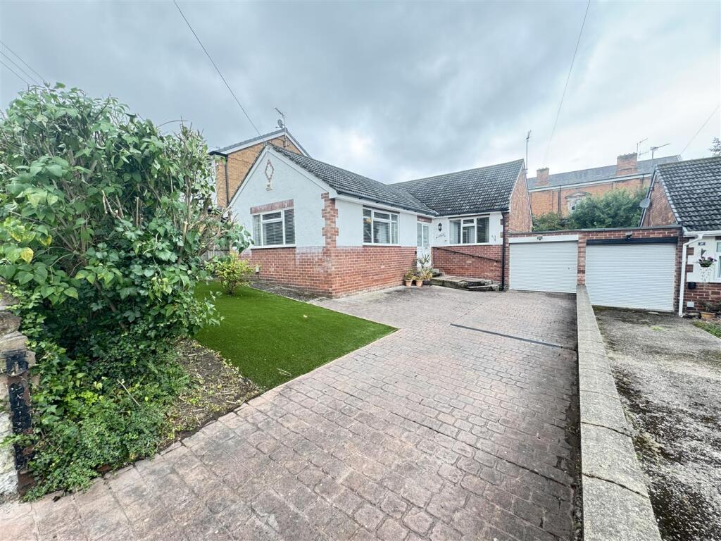 Main image of property: Palm Hill, Oxton