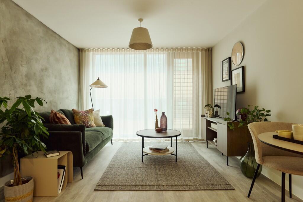 Main image of property: Flat 88, Gramercy Tower, 6 Curran Road, Cardiff(City), CF10