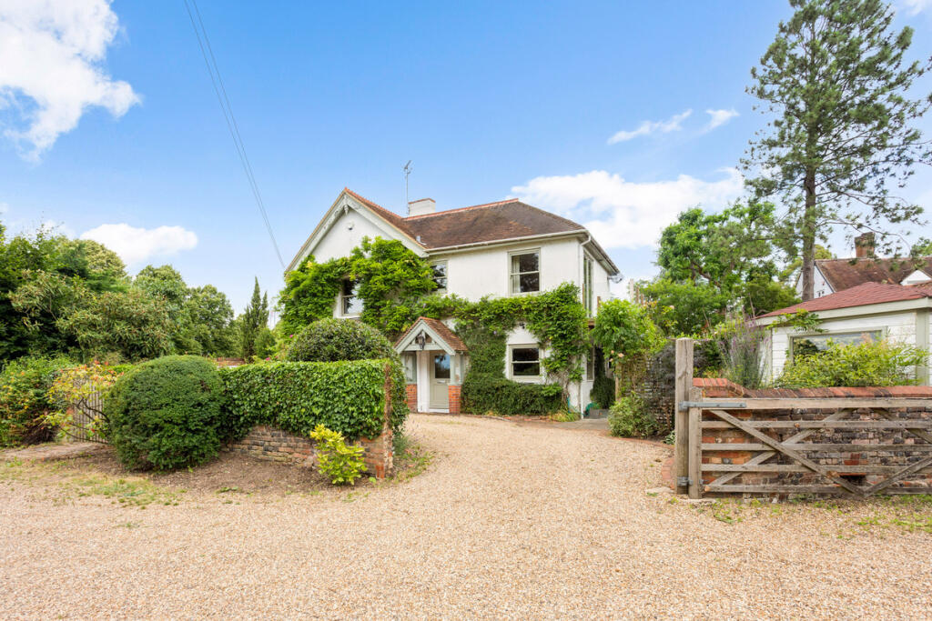 Main image of property: Winter Hill Road, Pinkneys Green, SL6