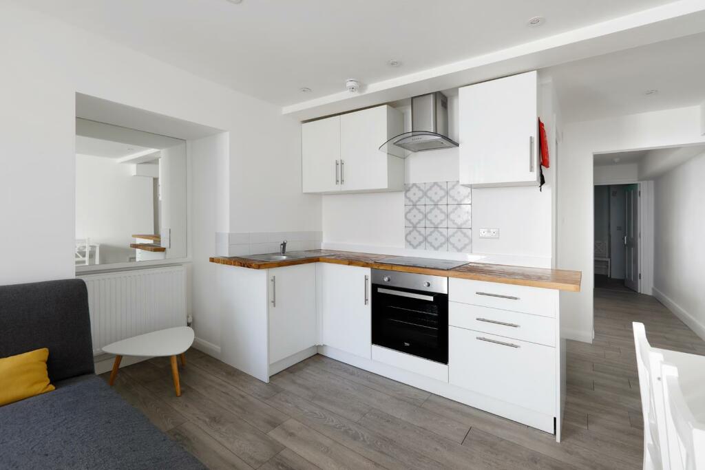 Additional property image - St. James's Street, Brighton
