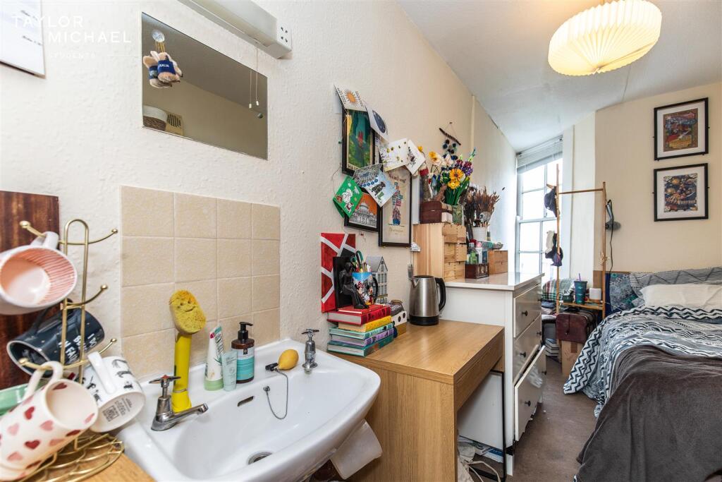 Additional property image - Bedford Square, Brighton