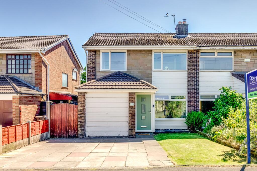 Main image of property: Robin Hill Drive, Standish, WN6