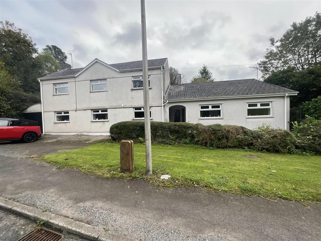 Main image of property: Cwmgwili, Llanelli
