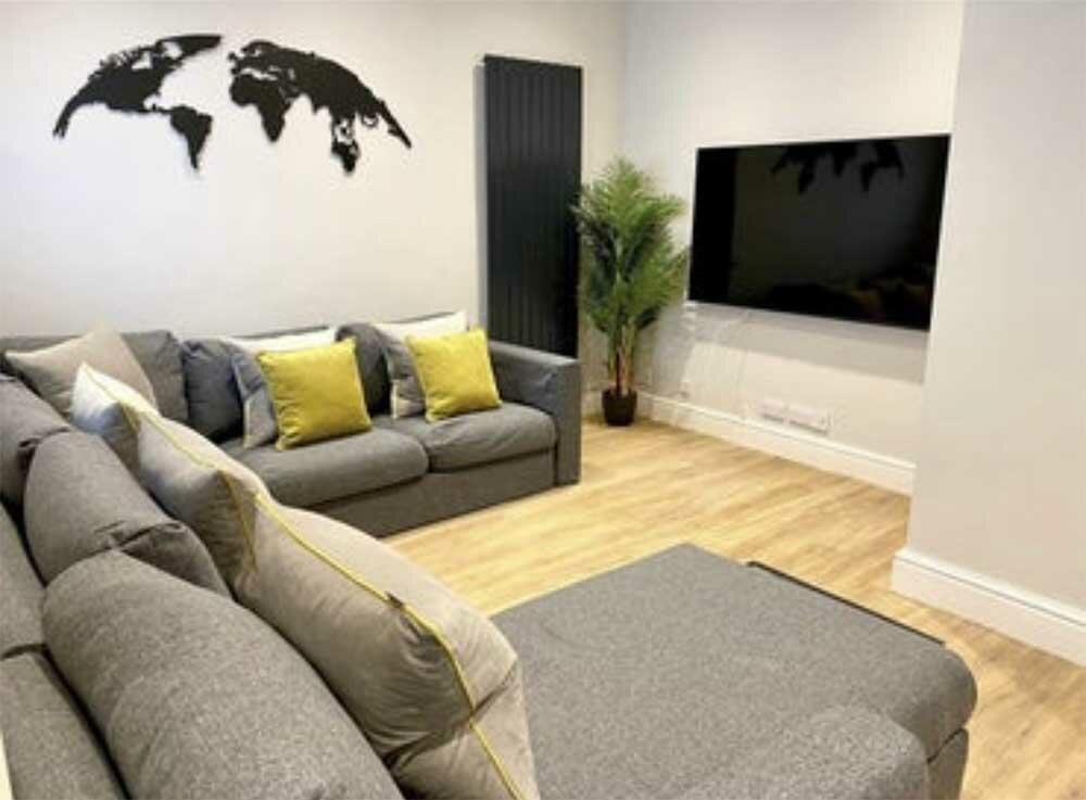 Main image of property: Clifton Place, Plymouth, Devon, PL4