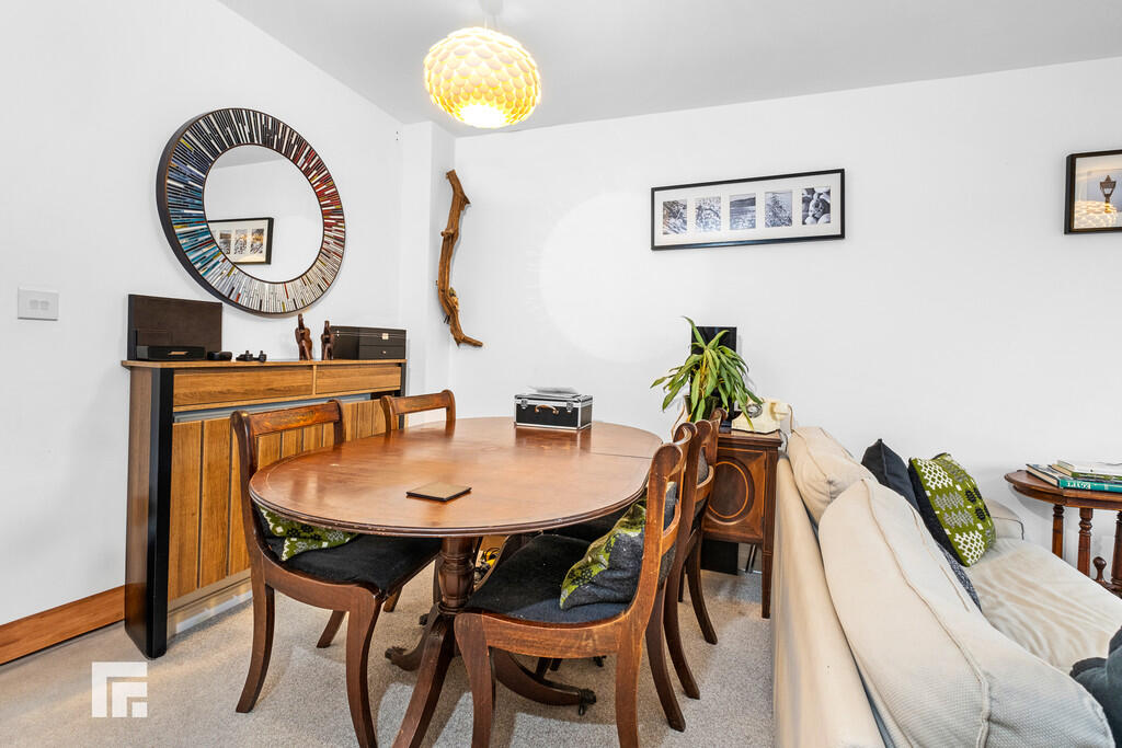 Additional property image - Clos Y Rheilffordd, Barry
