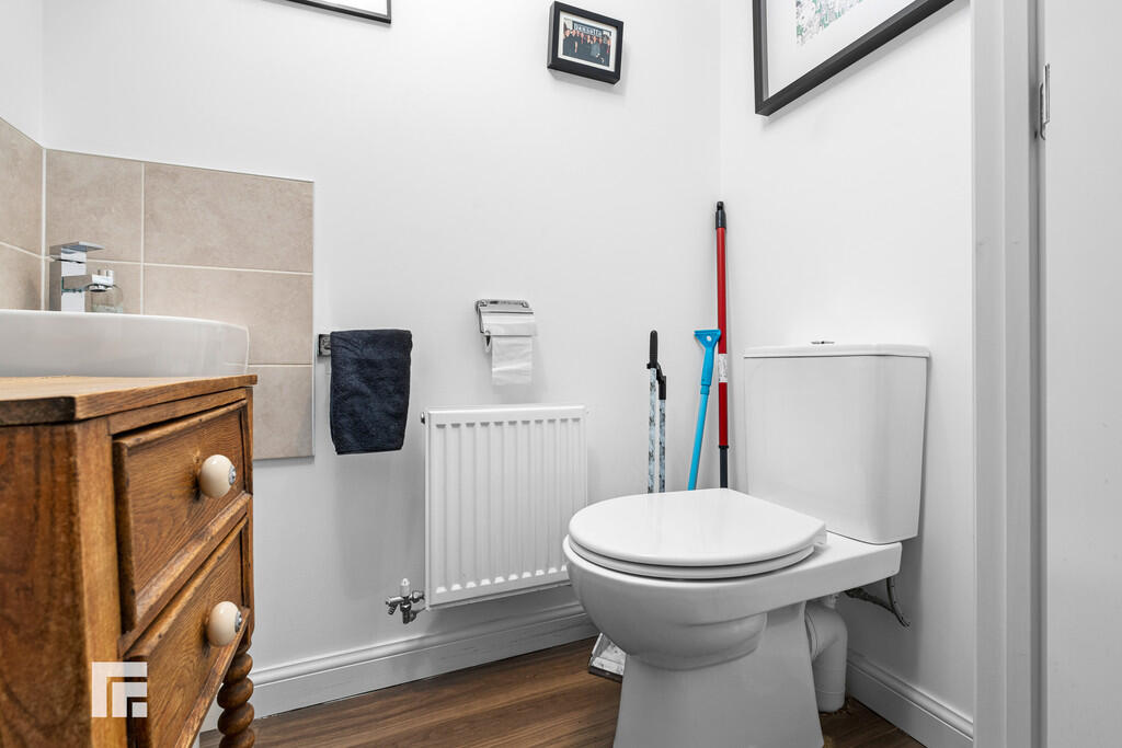 Additional property image - Clos Y Rheilffordd, Barry