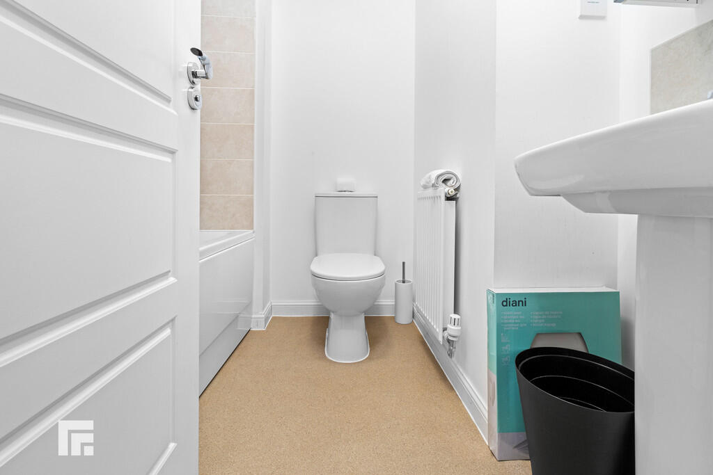 Additional property image - Clos Y Rheilffordd, Barry