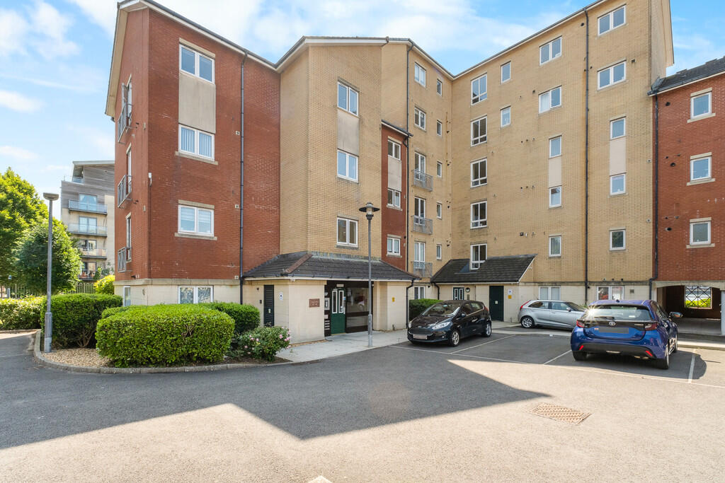 Main image of property: Y Rhodfa, Barry