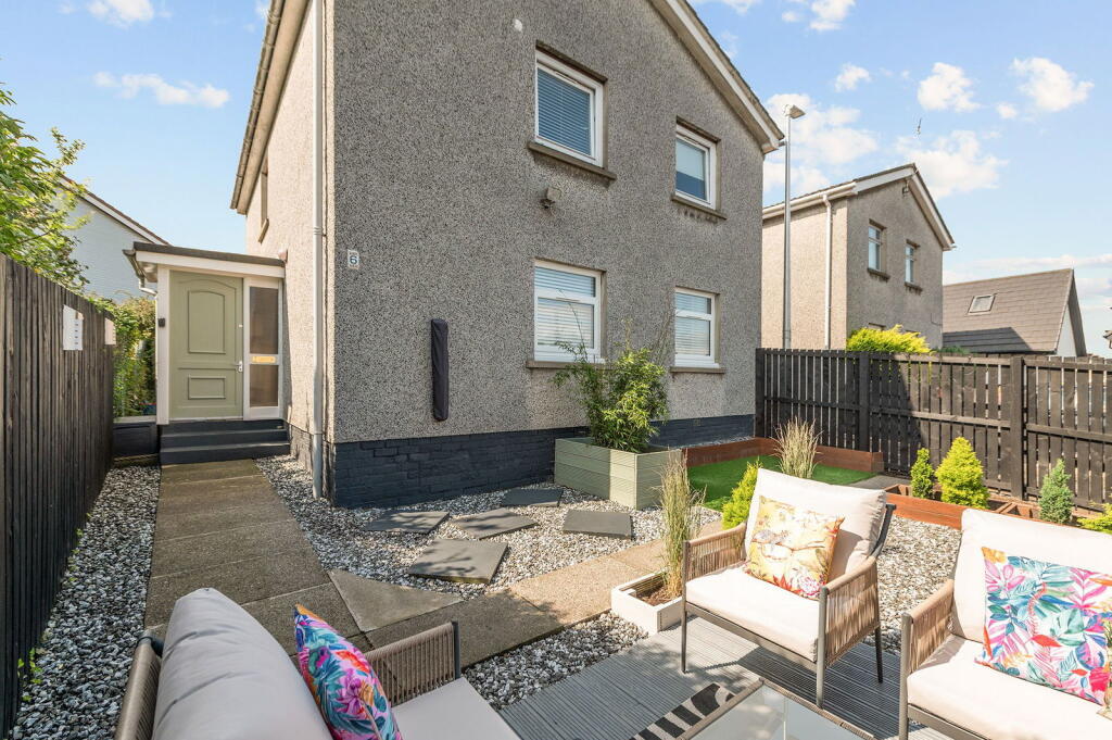 Main image of property: 6 Briardene, Laurieston, FK2 9JF