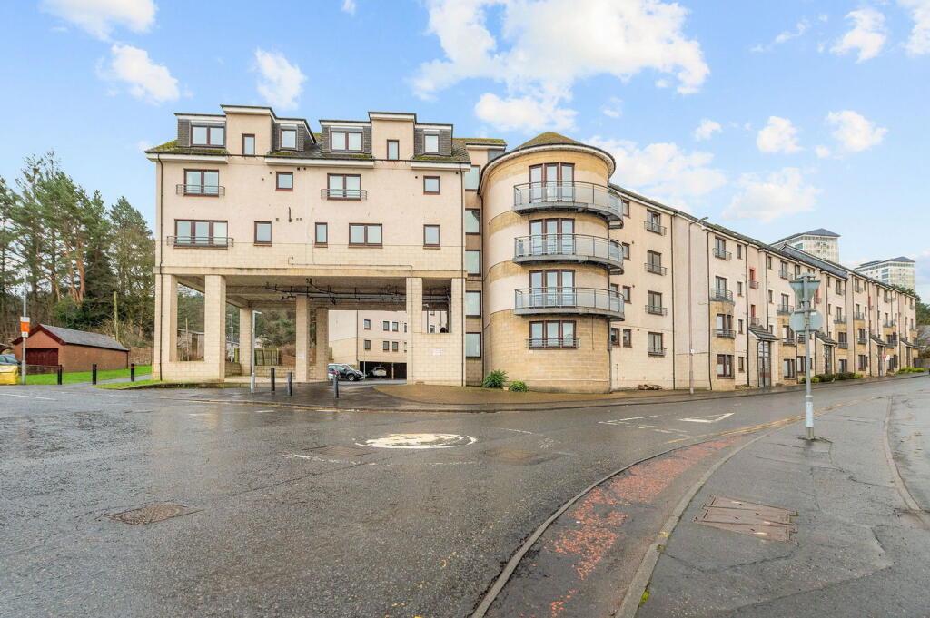 Main image of property: Flat 6 - 2 James Short Park, Falkirk, FK1 5EB