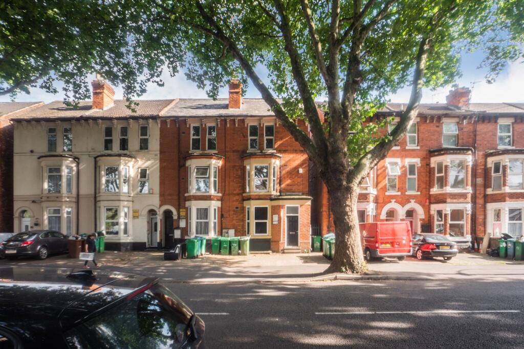 Main image of property: Gregory Boulevard, Nottingham, NG7