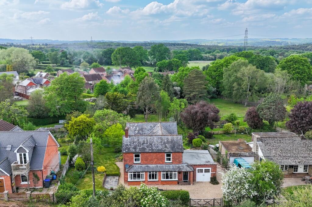 Main image of property:  Nomansland, Salisbury, SP5