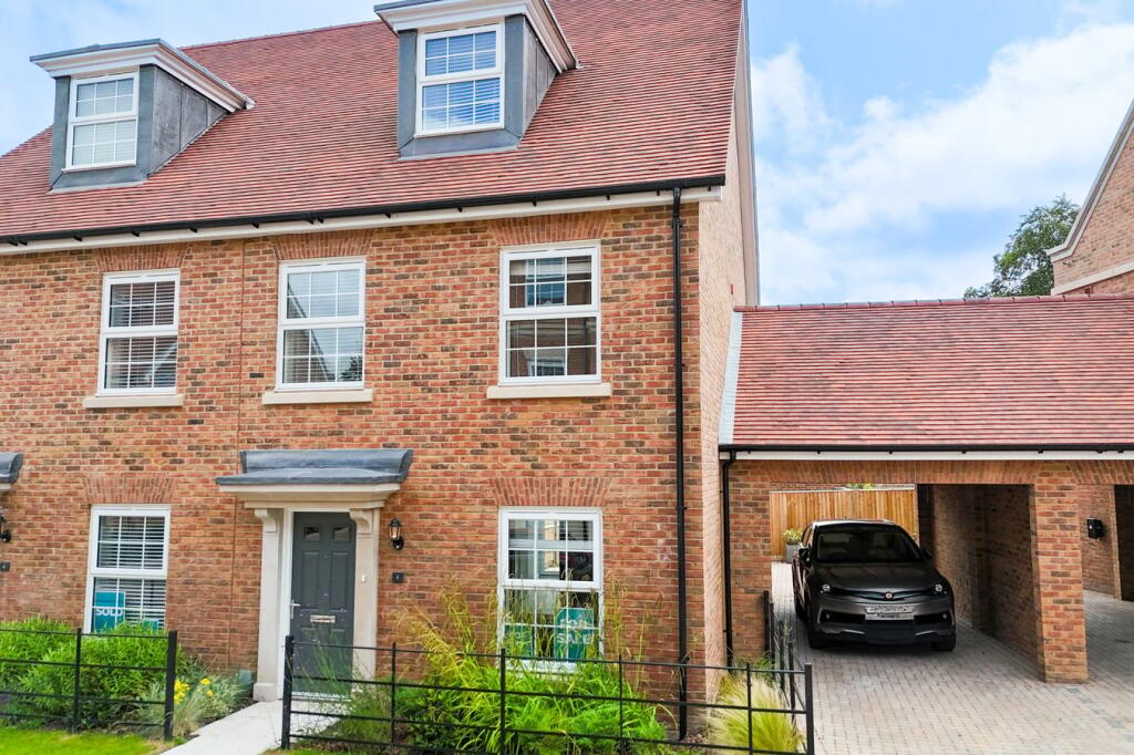 Main image of property: Wisteria Gate , Braishfield Road, Romsey, SO51