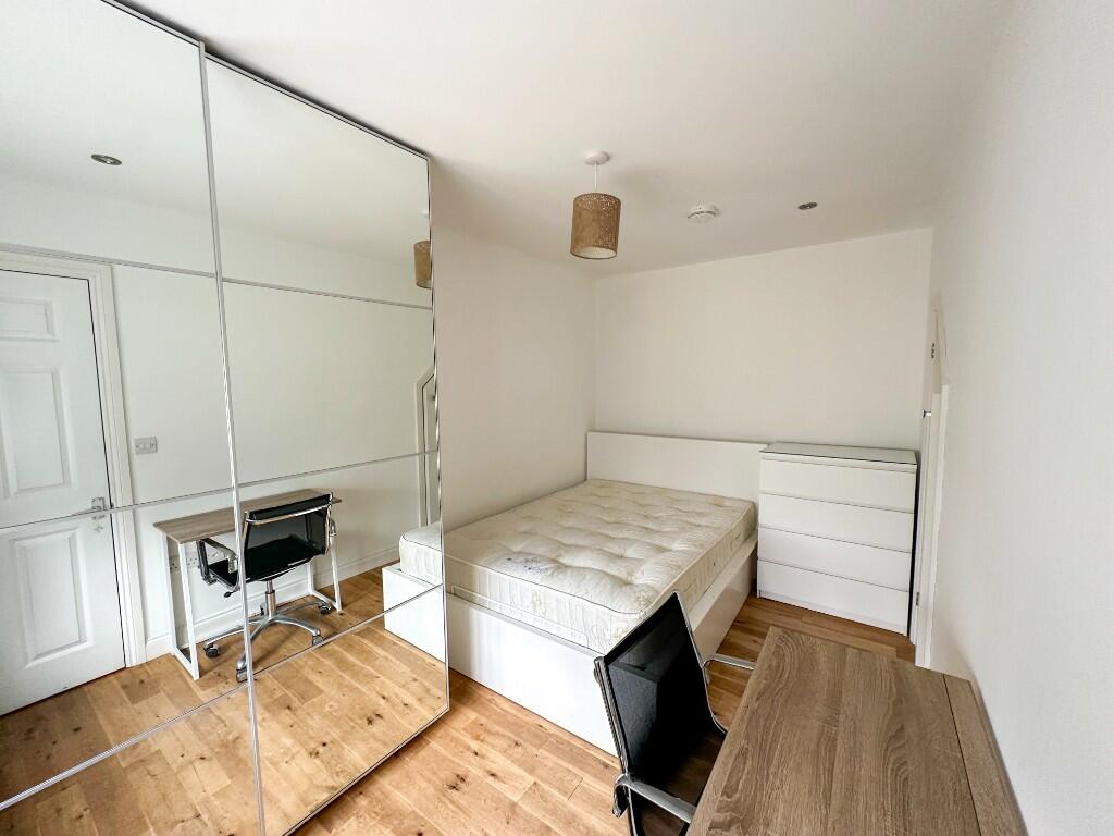 Additional property image - Canons Close, Bath, Somerset, BA2