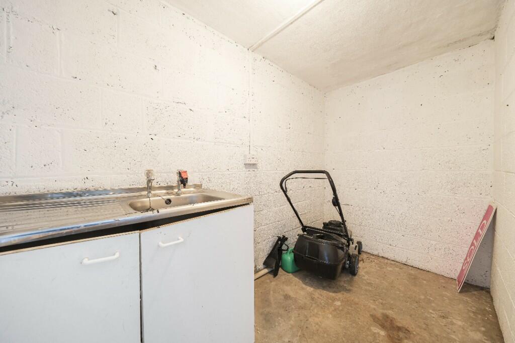 Additional property image - 14 Shaws Way, Bath, Somerset, BA2