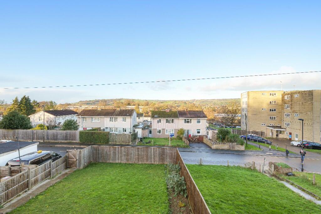 Additional property image - 14 Shaws Way, Bath, Somerset, BA2