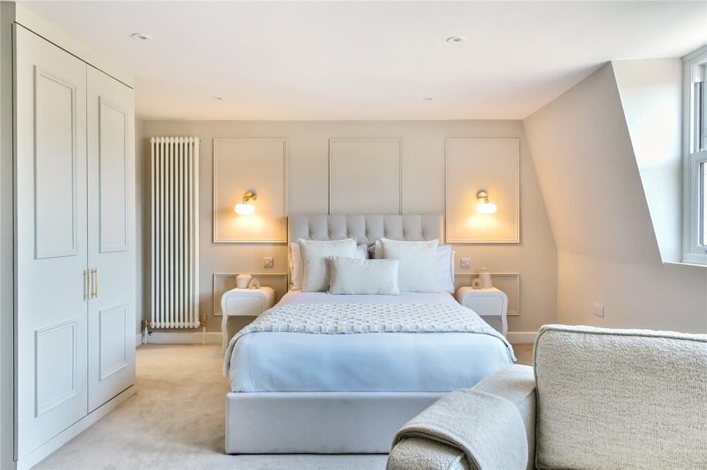 Main image of property: Albion Place, Bath, Somerset, BA1