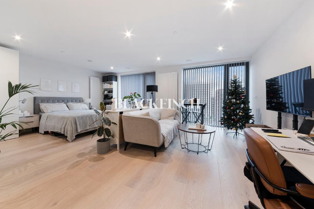 Main image of property: 4 Clipper Street, Newham, London, E16 2YX
