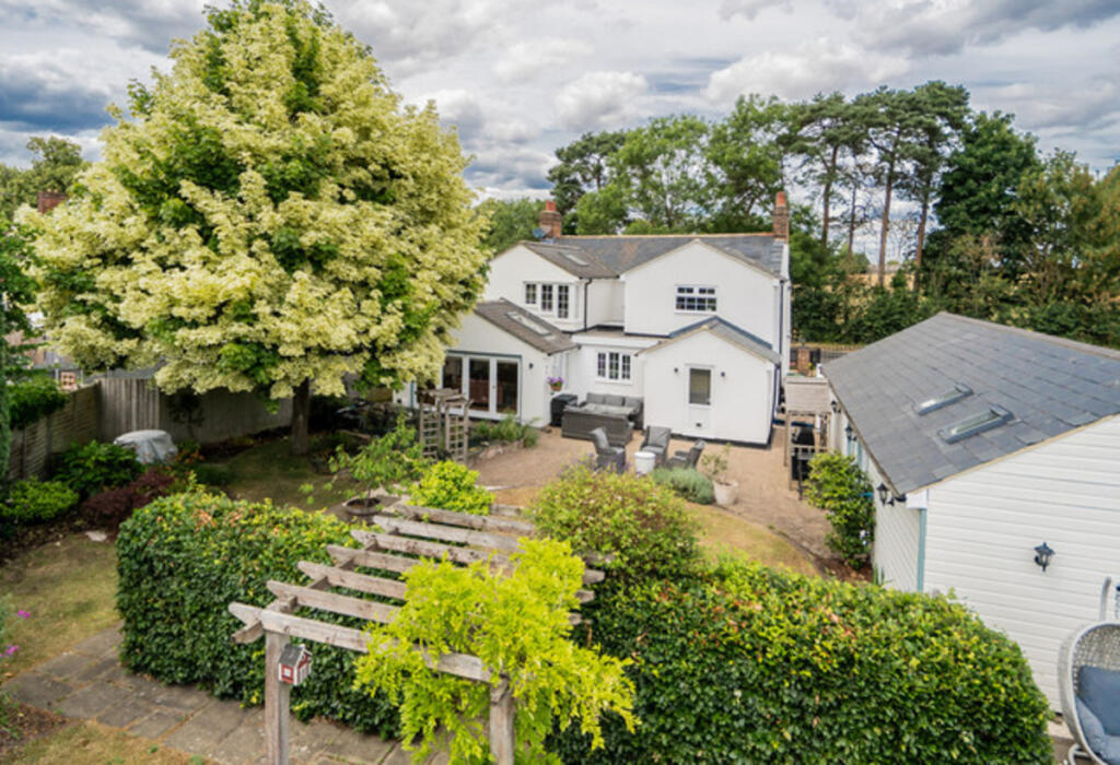 Main image of property: Bedford Road, Aspley Guise, Milton Keynes MK17