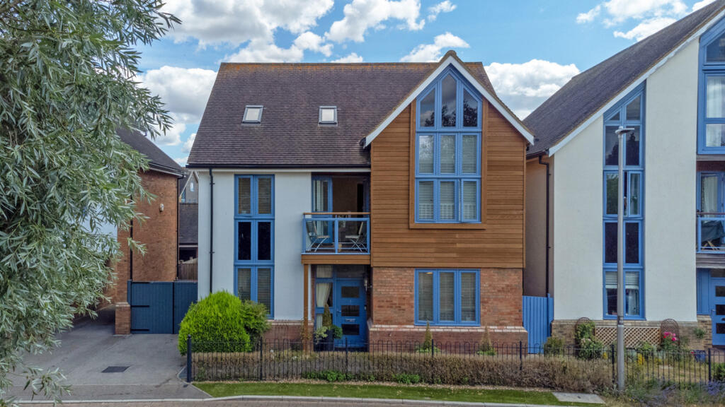 Main image of property: Kingswear Drive, Broughton, Milton Keynes, MK10